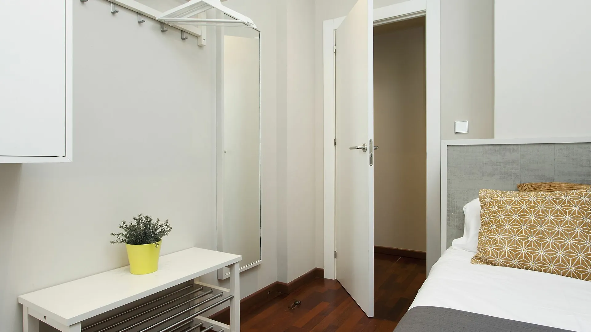 Misterflats - Pere IV Apartment Barcelona 0*,  Spain